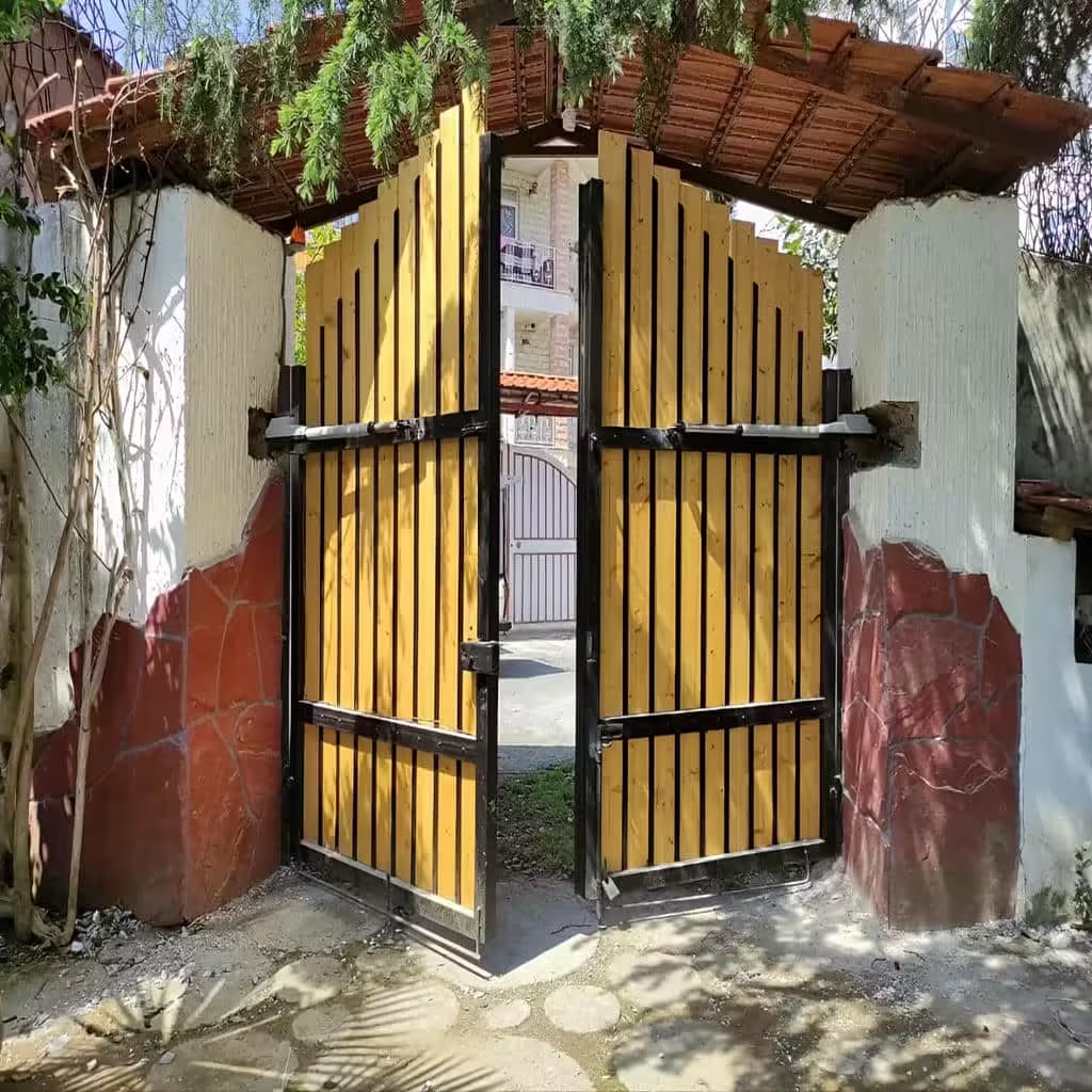 جک برقی ورودی حیاط