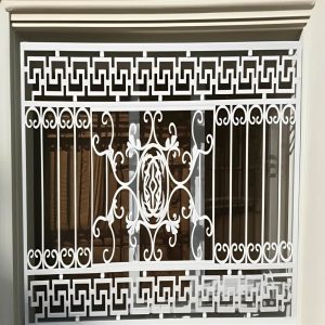 حفاظ پنجره مدل ورساچه