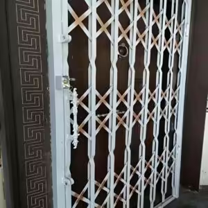 انواع حفاظ درب آپارتمان لولایی و کشویی