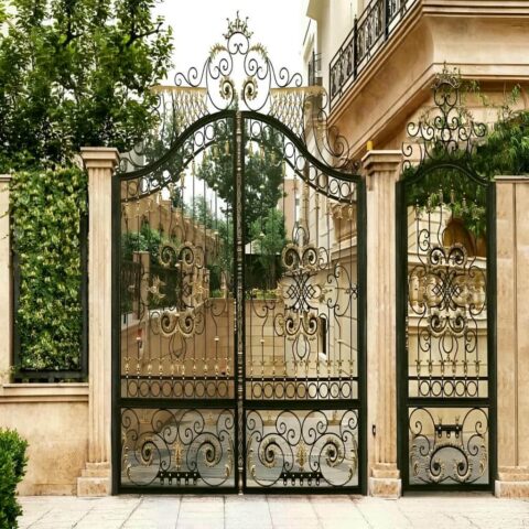 خرید درب حیاط ویلایی با کیفیت و طراحی زیبا