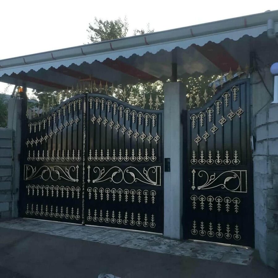 درب فلزی مدل انگلیسی برای ورودی لوکس