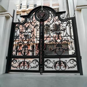 درب فرفورژه مدل ترک با طراحی کلاسیک