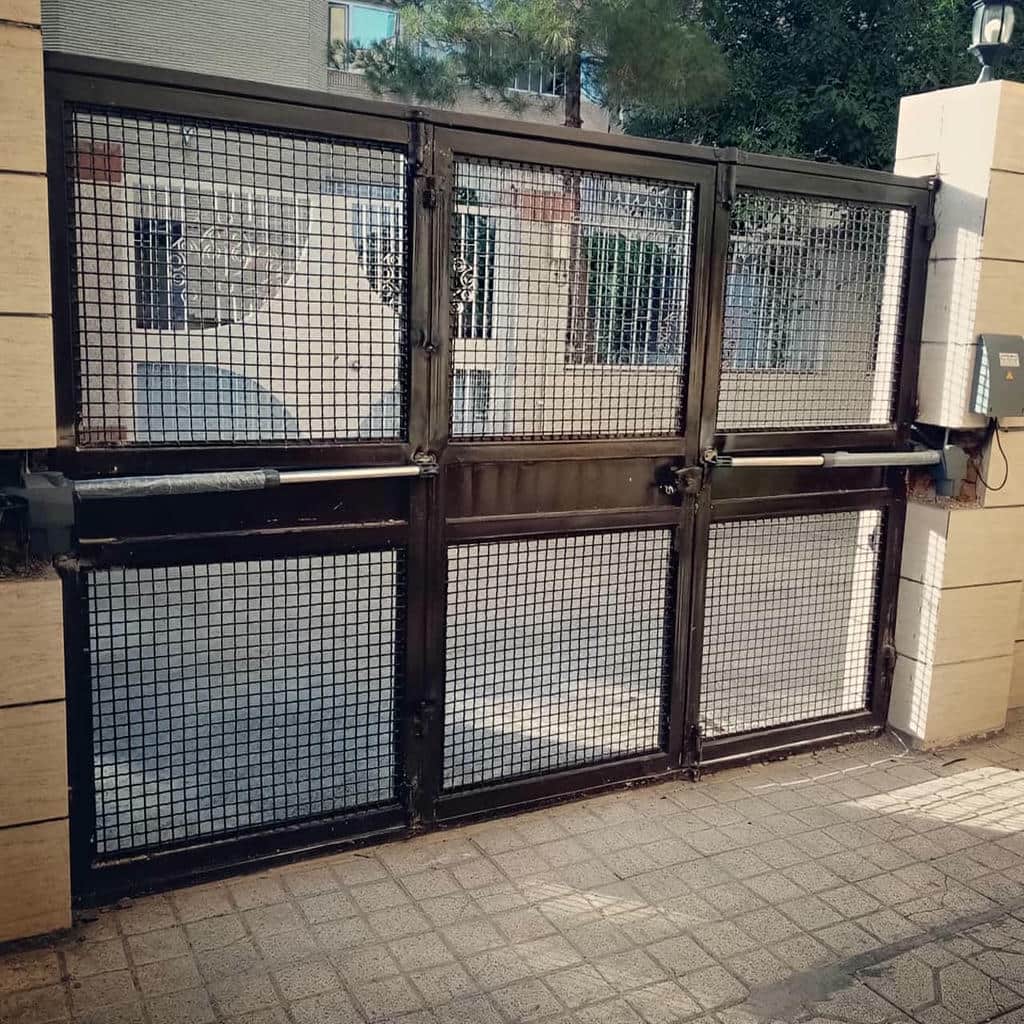 جک درب پارکینگ در ایلام
