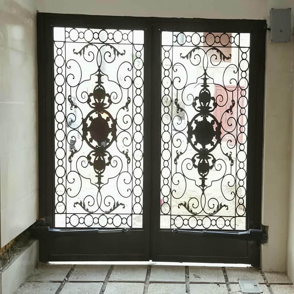 جک درب پارکینگ در شیراز