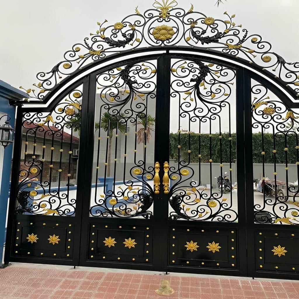 درب حیاط در رفسنجان
