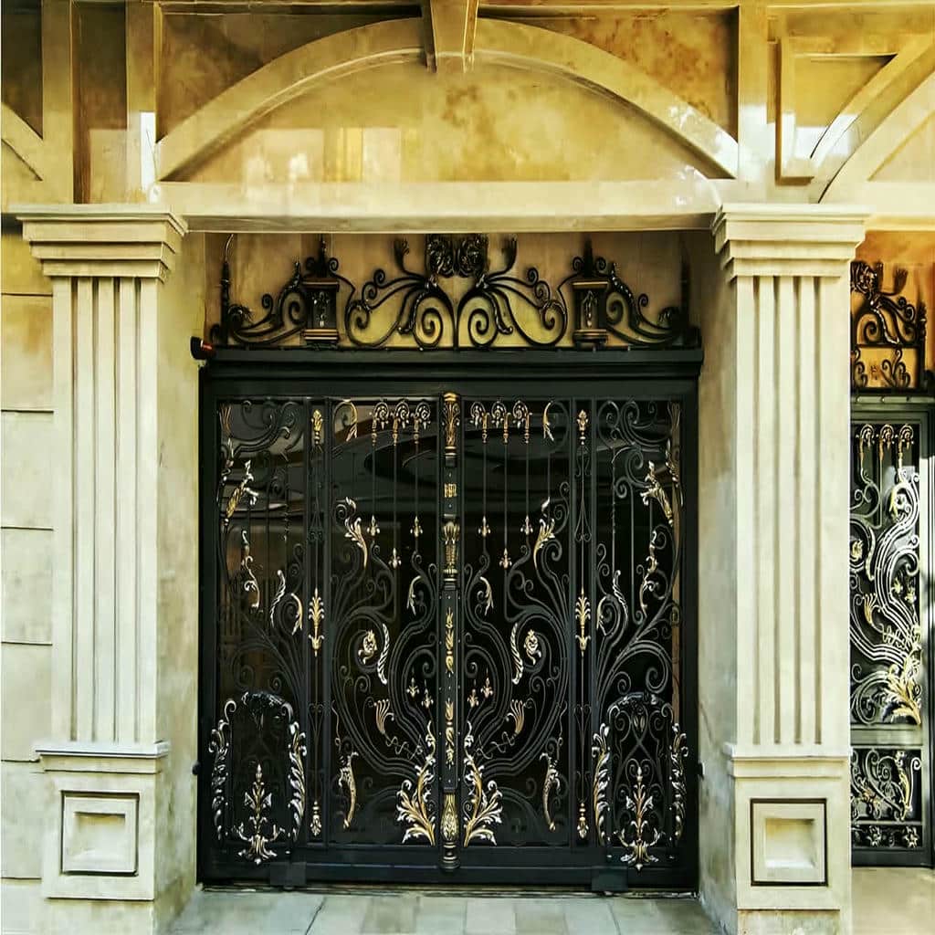 درب حیاط در ملارد