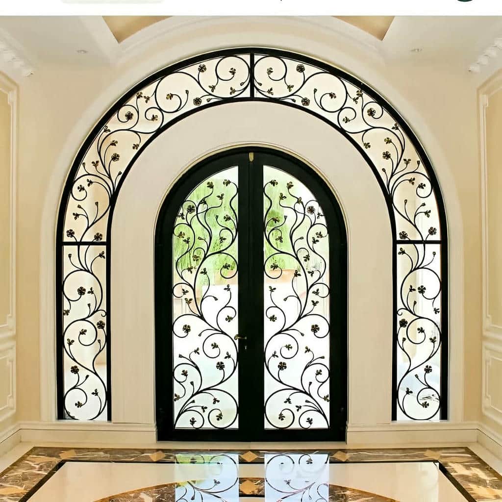 درب حیاط در هشتگرد