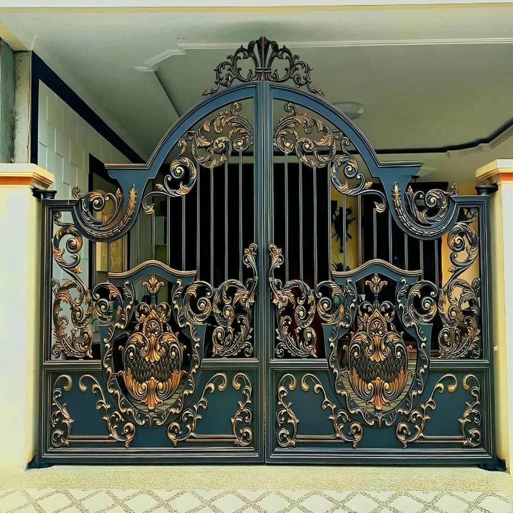 درب حیاط در ملارد