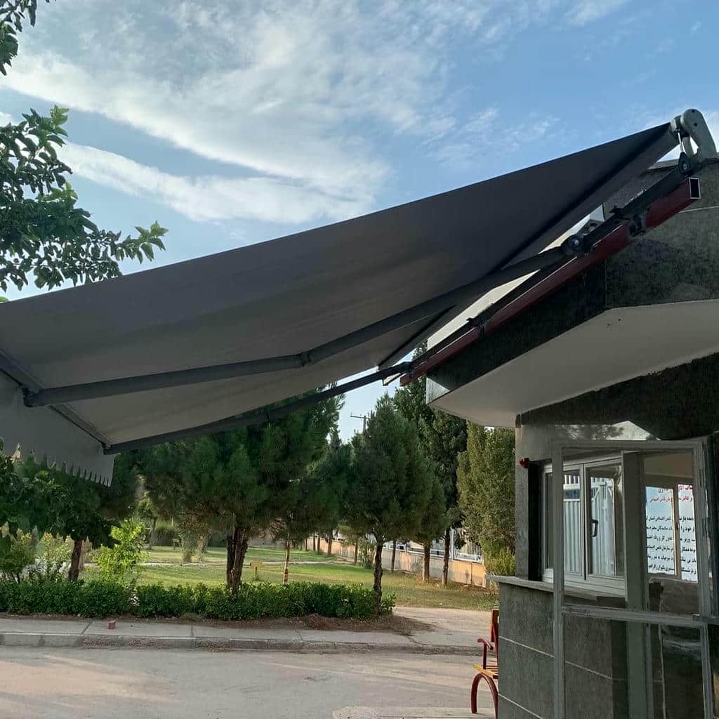سایبان برقی در آبسرد