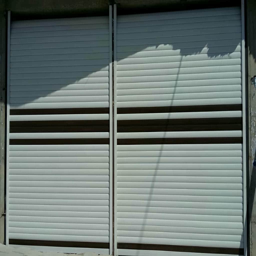 کرکره برقی در آبسرد