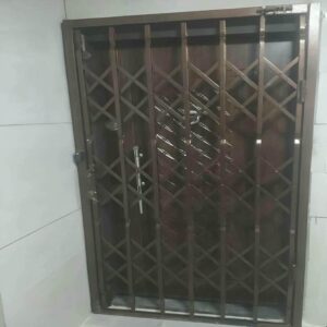 درب آکاردئونی در اراک