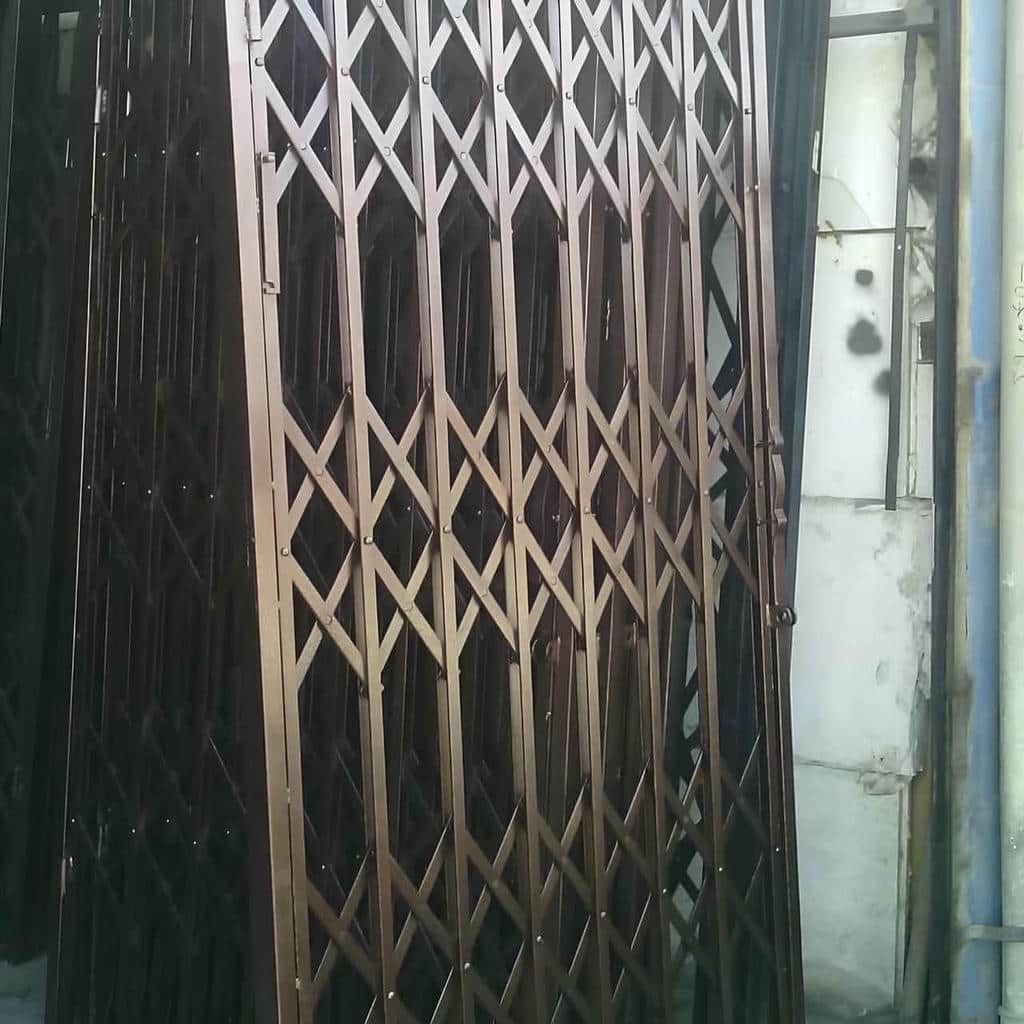 درب آکاردئونی در اشتهارد