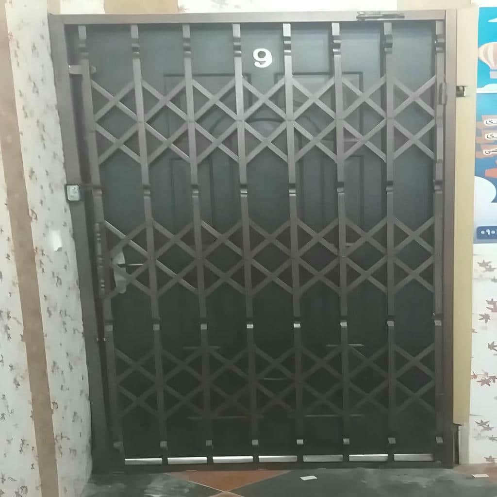 درب آکاردئونی در آبادان