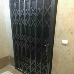 درب آکاردئونی در هشتگرد