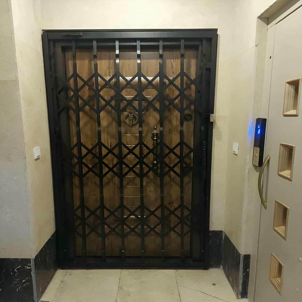 درب آکاردئونی در زاهدان - تصویر 4