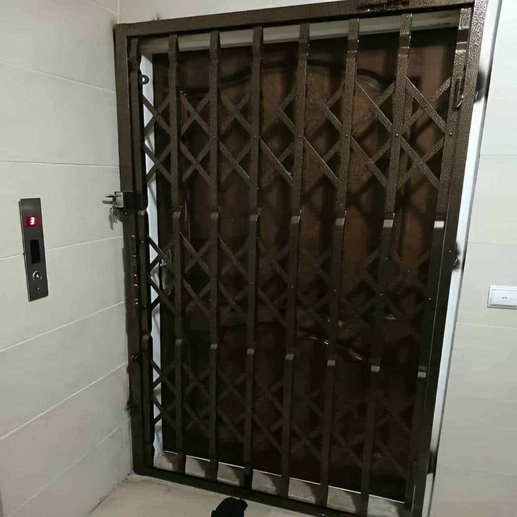 درب آکاردئونی در زاهدان - تصویر 2