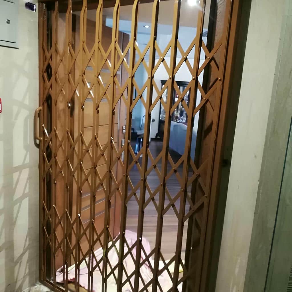 درب آکاردئونی در ملارد