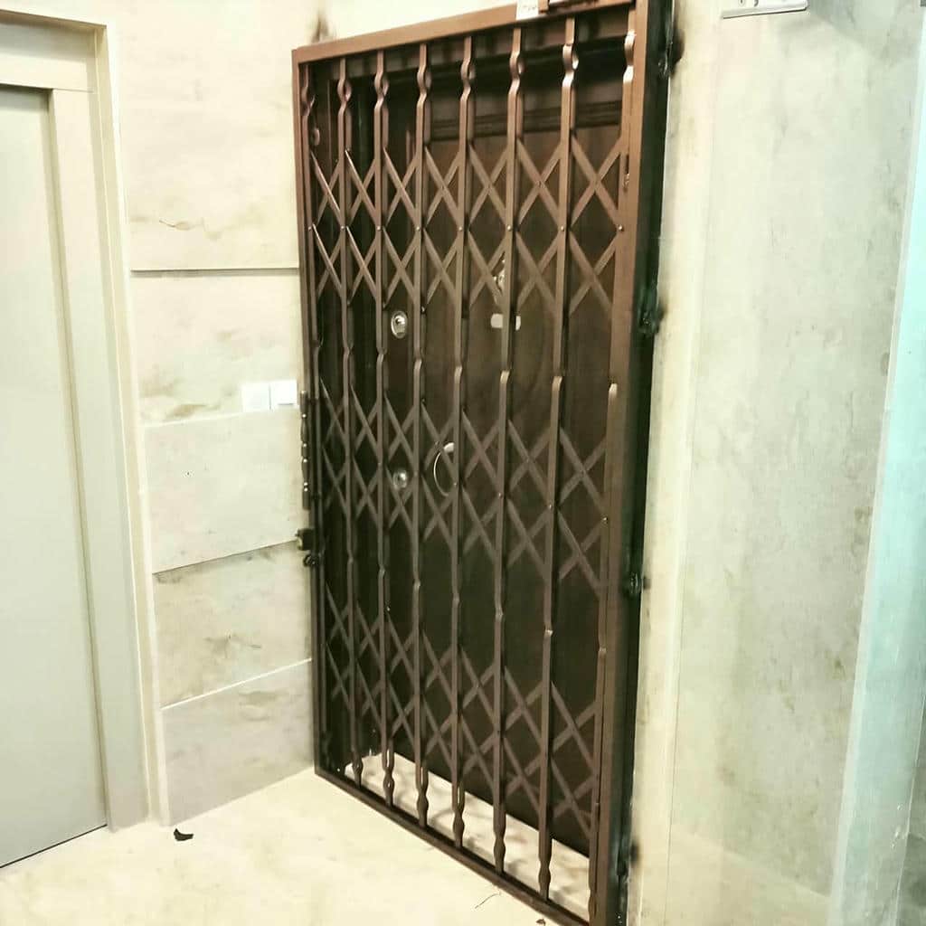 درب آکاردئونی در کرمانشاه - تصویر 4