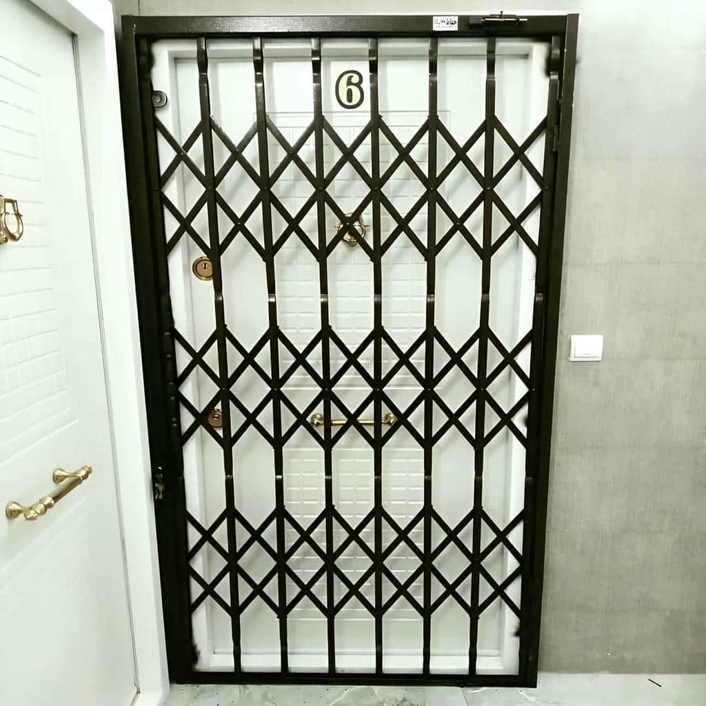 درب آکاردئونی در کاشان درب آکاردئونی در کاشان