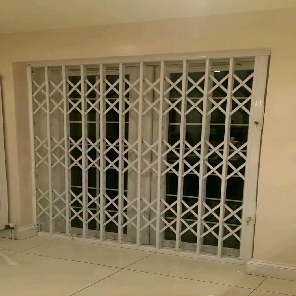 درب آکاردئونی در کردان درب آکاردئونی در کردان