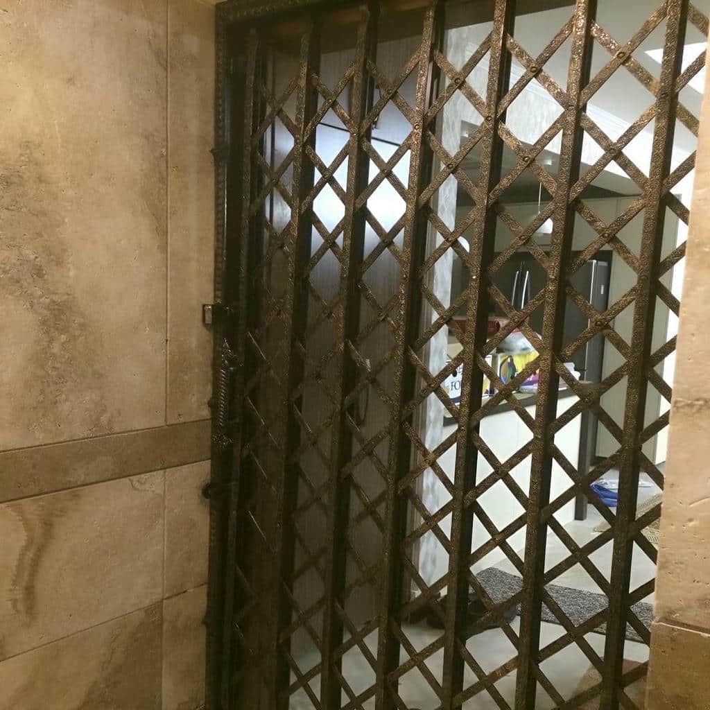 درب آکاردئونی در قائمشهر - تصویر 2