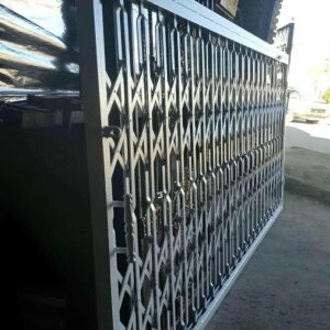 درب آکاردئونی در دماوند
