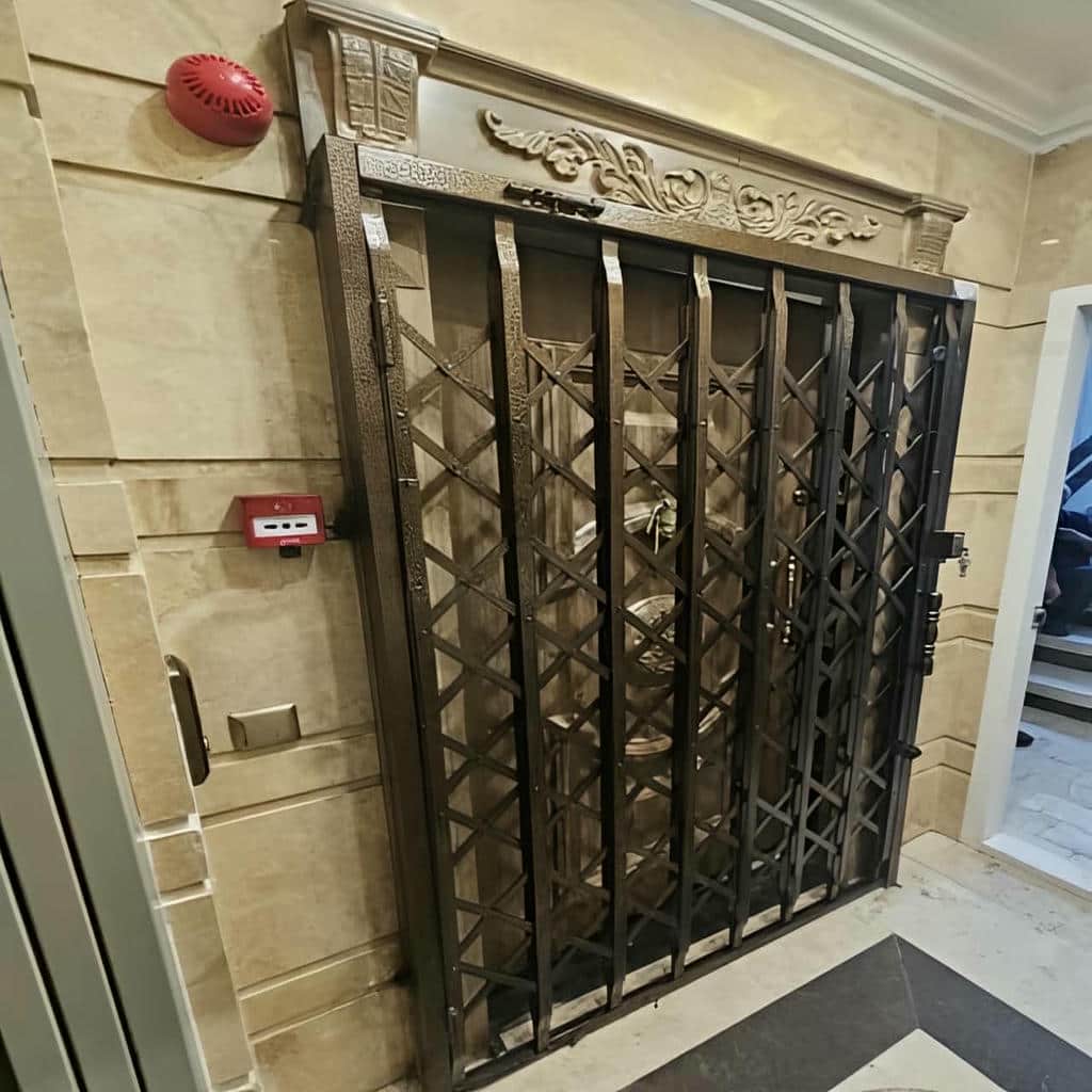 درب آکاردئونی در یاسوج - تصویر 3