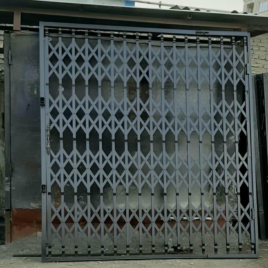 درب آکاردئونی در کردان