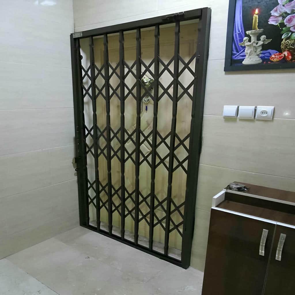 درب آکاردئونی در بندر انزلی - تصویر 3