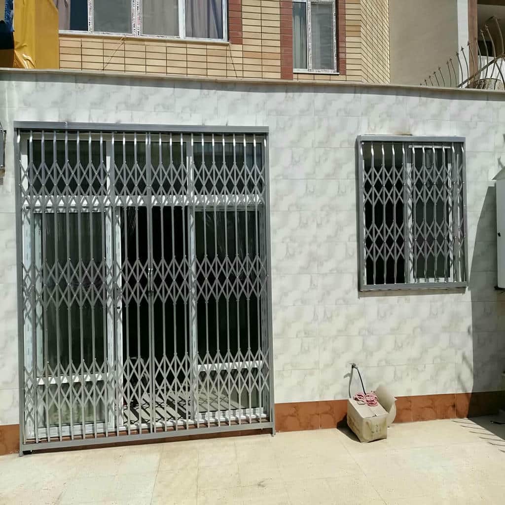 درب آکاردئونی در طالقان