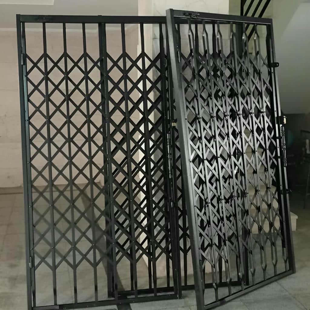 درب آکاردئونی در لواسان - تصویر 4