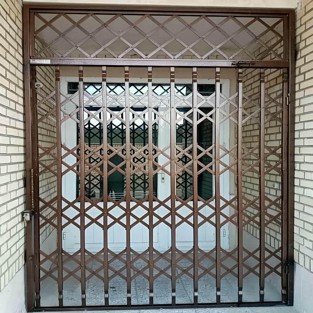 درب آکاردئونی در کرج