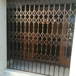 درب آکاردئونی در بابل