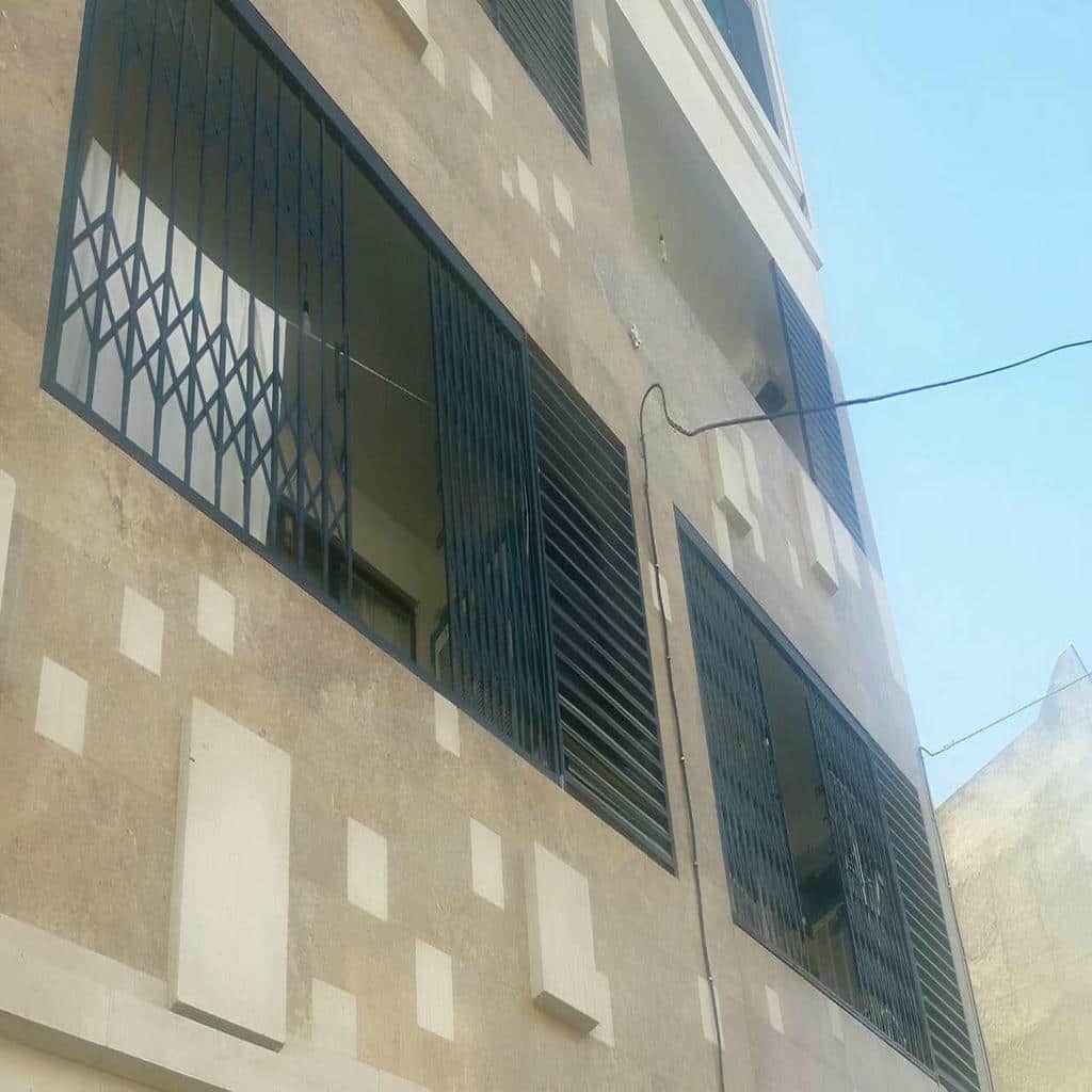 درب آکاردئونی در ساوه