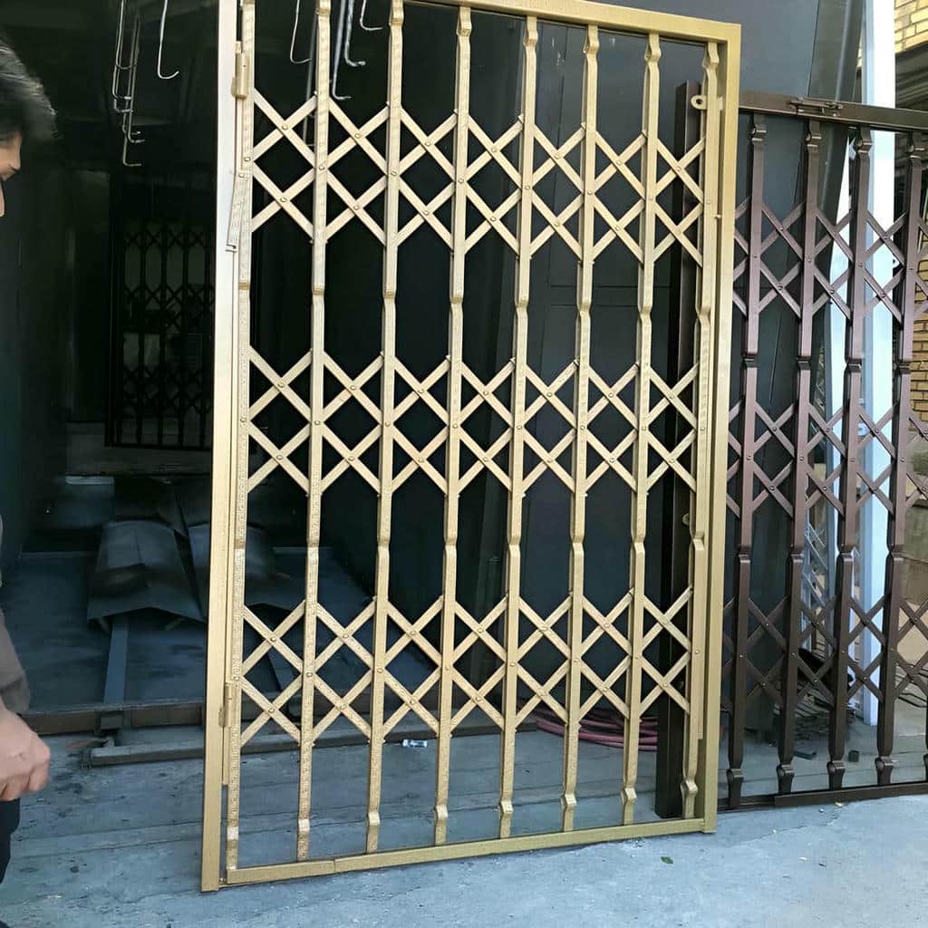 درب آکاردئونی در مهرشهر کرج