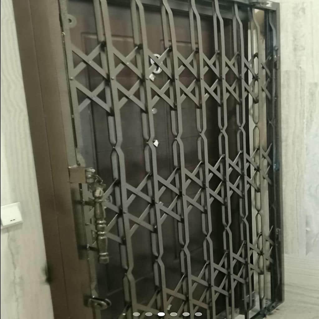 درب آکاردئونی در کاشان درب آکاردئونی در کاشان