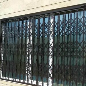 درب آکاردئونی در بجنورد