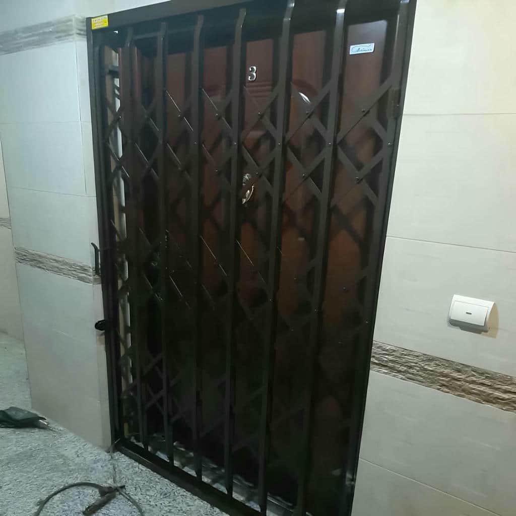 درب آکاردئونی در اشتهارد - تصویر 4
