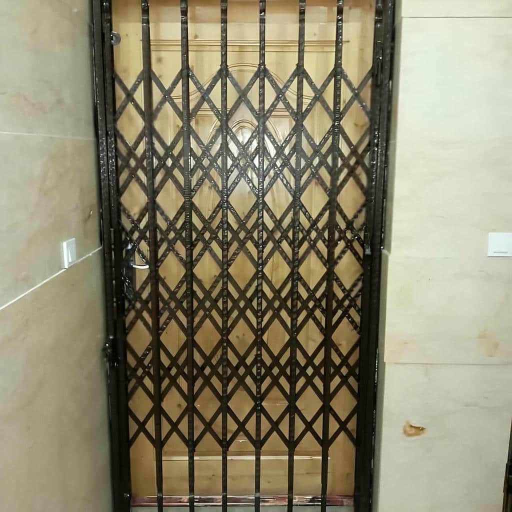درب آکاردئونی در اشتهارد