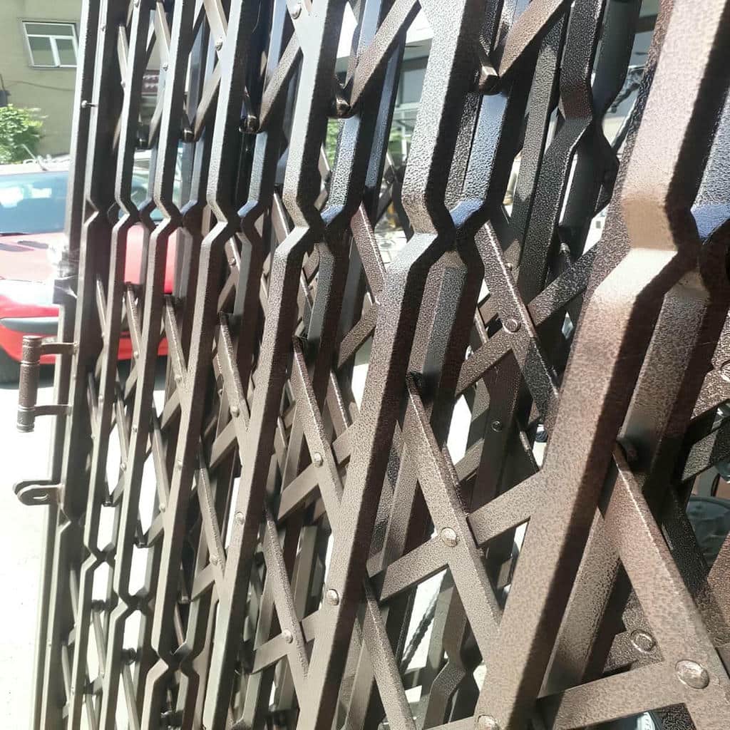 درب آکاردئونی در قزوین - تصویر 2