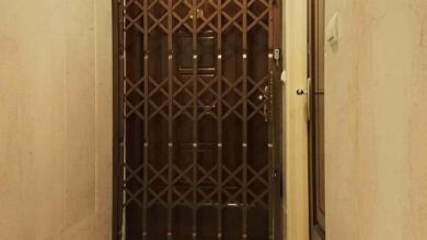 درب آکاردئونی در بیرجند