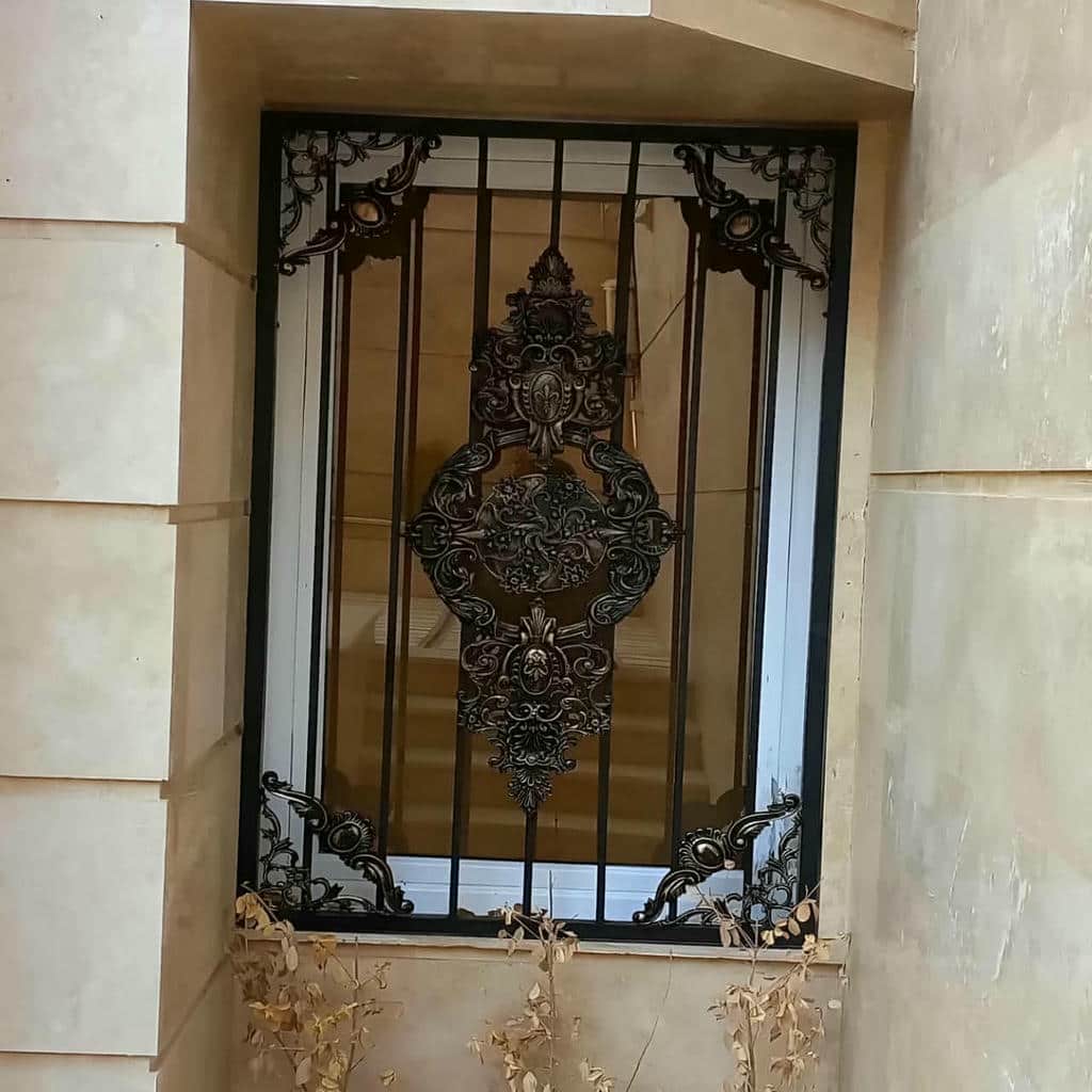 حفاظ پنجره در لواسان
