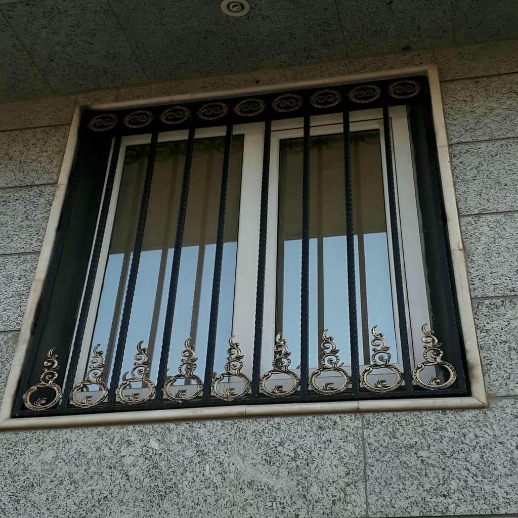 حفاظ پنجره در کمال شهر