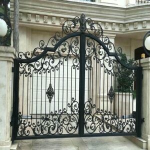 درب حیاط در اشتهارد
