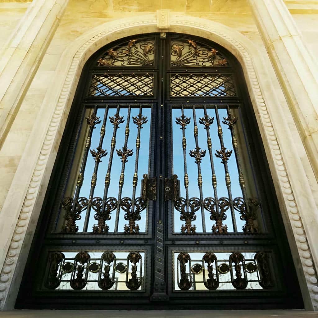 درب حیاط در فیروزکوه
