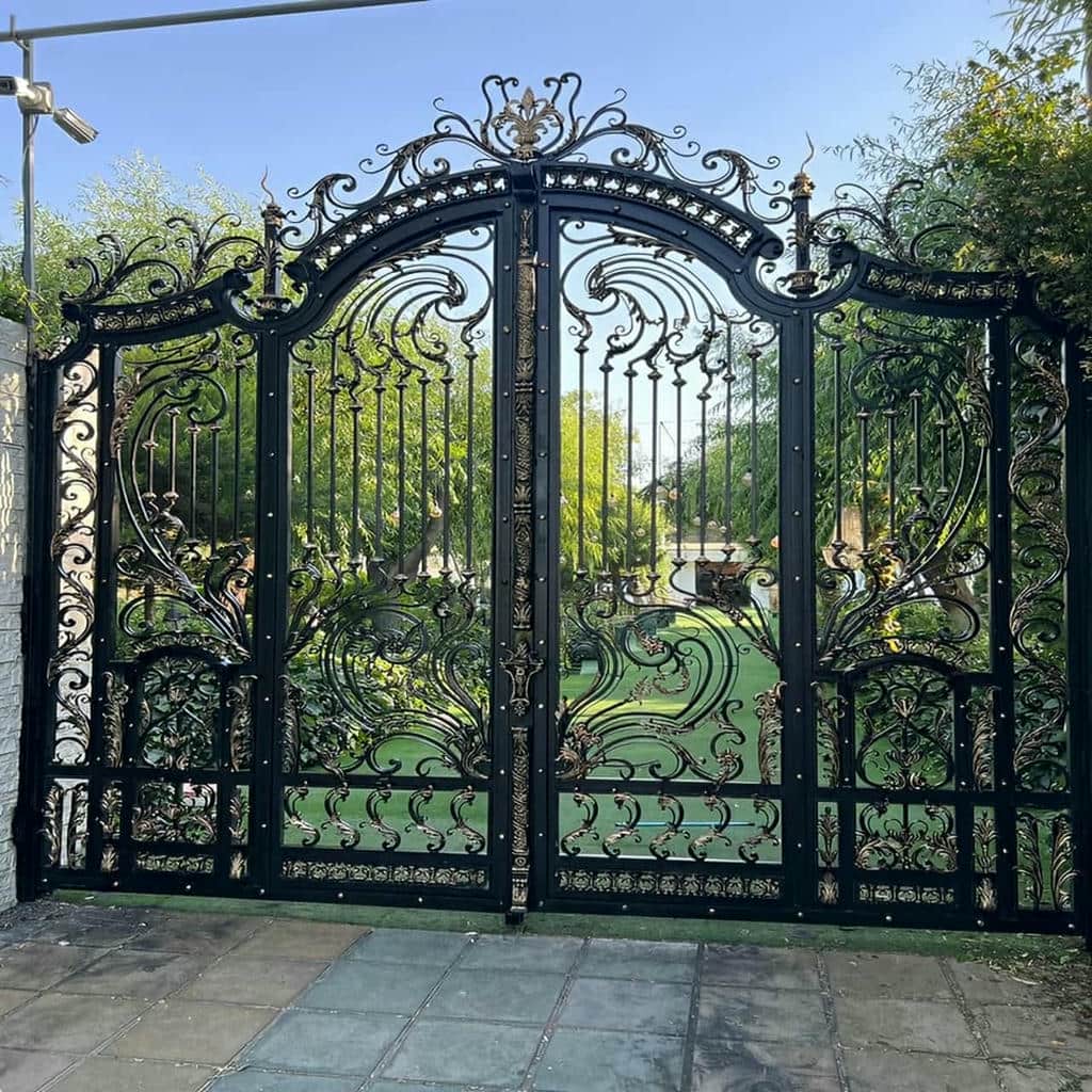 درب حیاط ویلا مدل فلزی فرفورژه 563 درب حیاط در آبادان