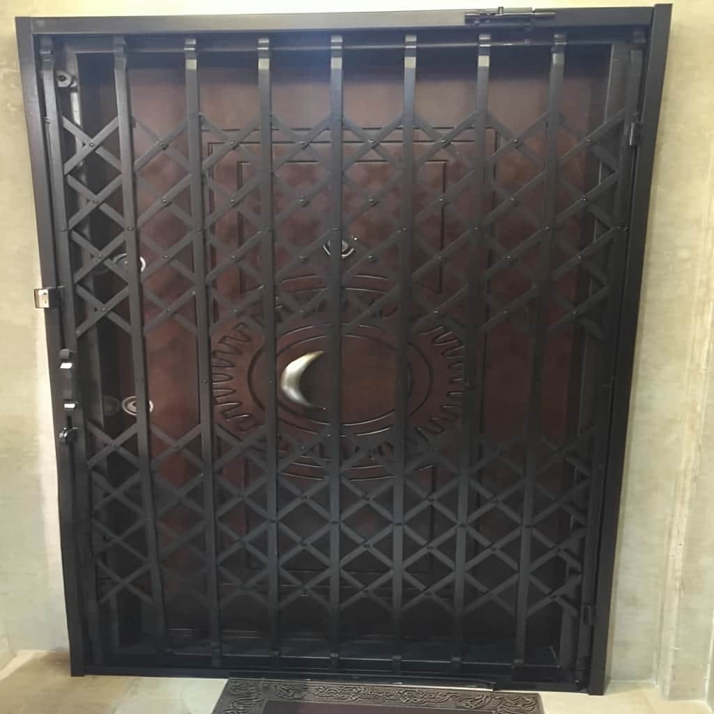 نصب حفاظ آکاردئونی کم جا با ریل روان