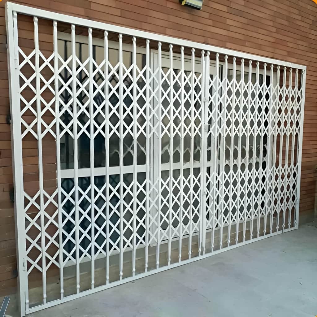محافظ درب آپارتمان با ریل روان و محکم
