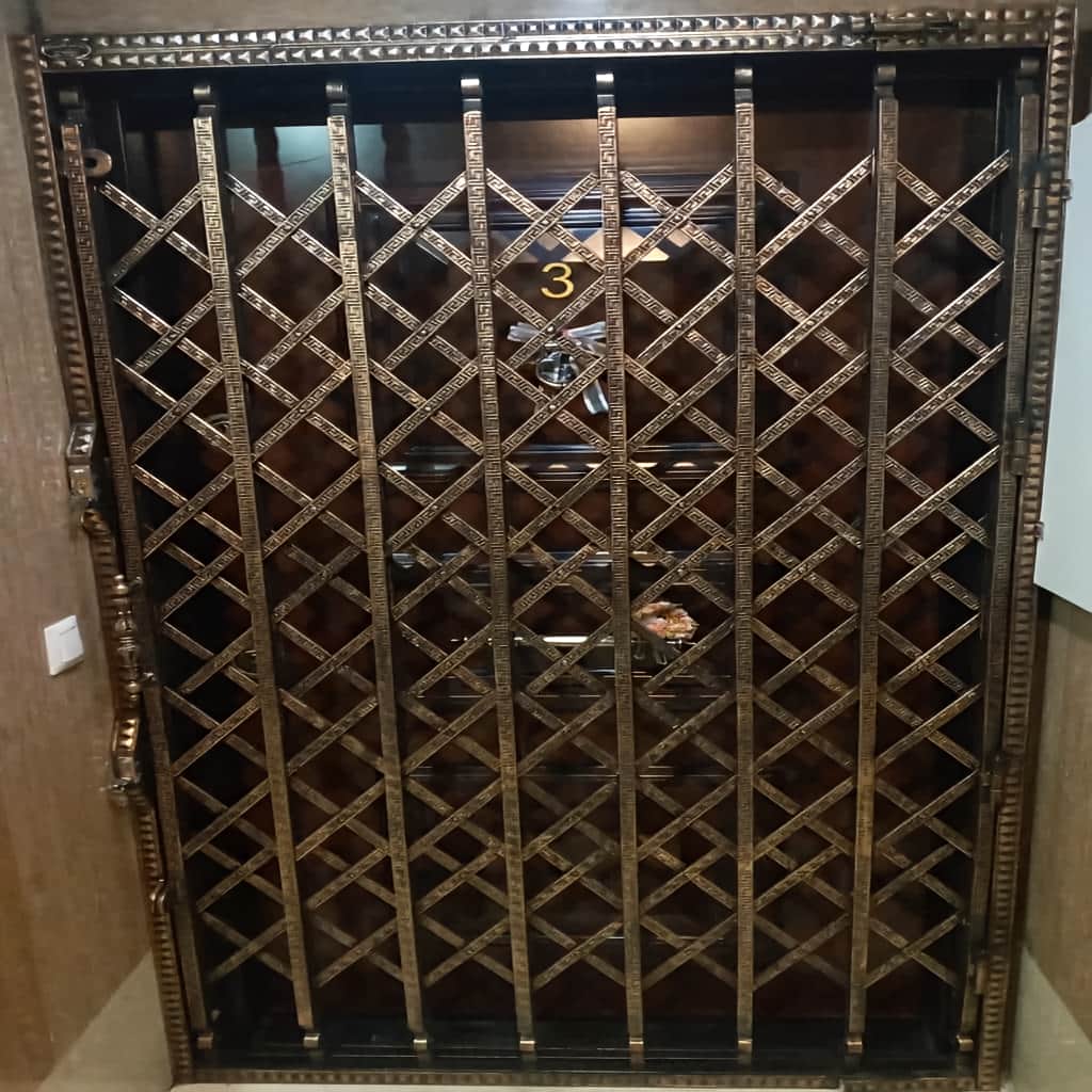 خرید درب آکاردئونی تسمه پهن با طرح لوزی