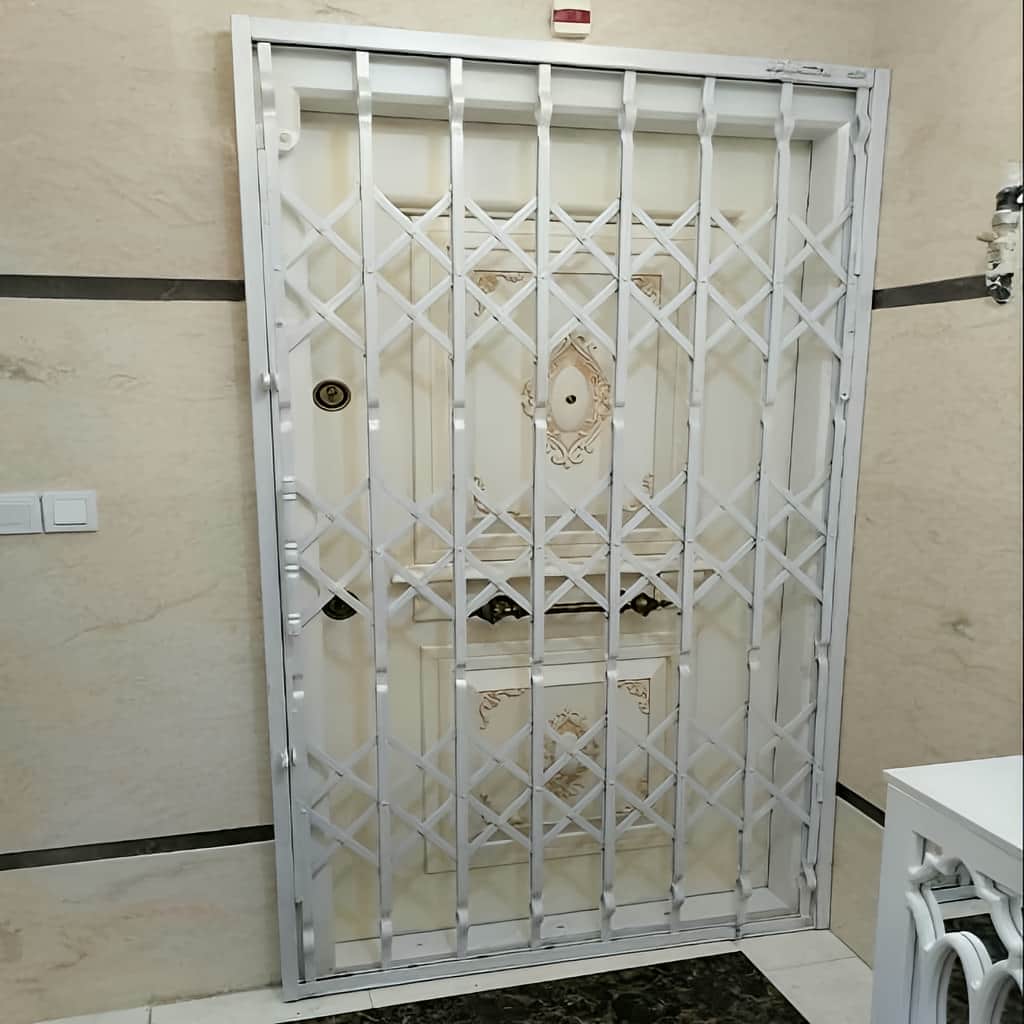 درب آکاردئونی استاندارد با یراق متحرک بادوام